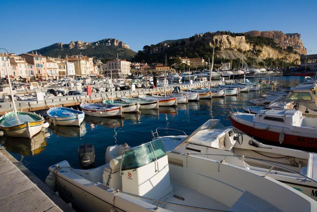 La Savinienne De Cassis- 5Mn Port Plage Face Mer Exterior foto